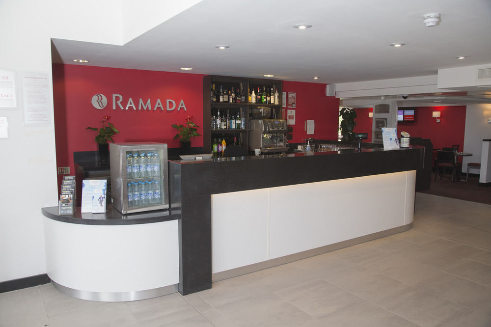 Ramada Cambridge Hotel ภายนอก รูปภาพ